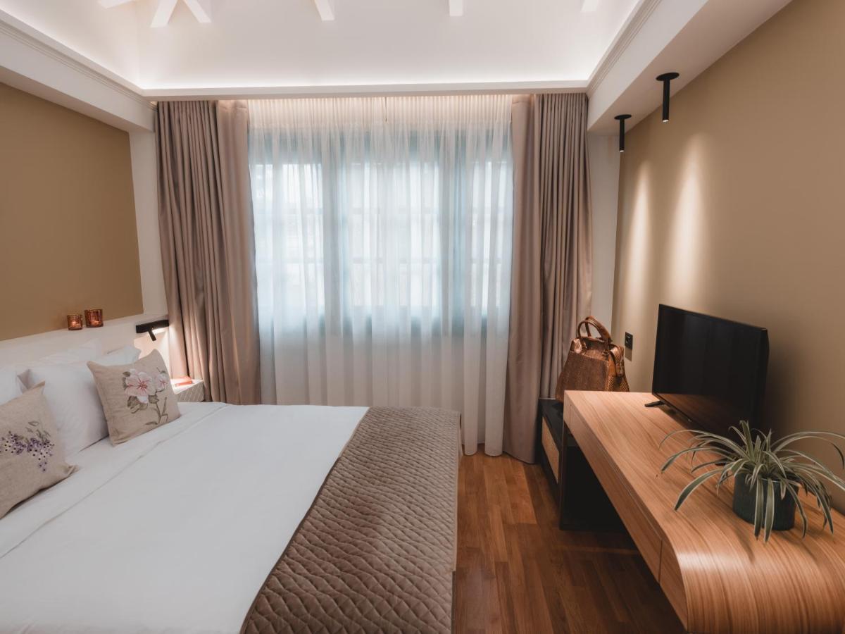 Hotel Castrello Old Town Hospitality Janina Zewnętrze zdjęcie